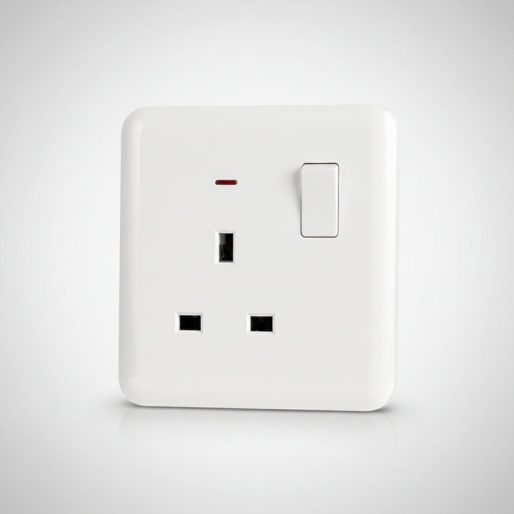 Linier G Design White Single Socket