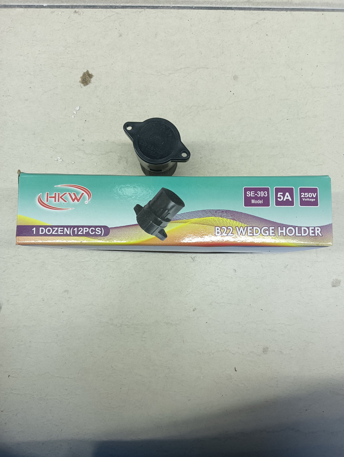 PNX B22 5A 240BV LAMP HOLDER(BS5042)