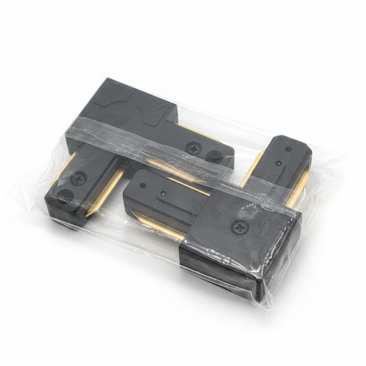 Track Black corner connector