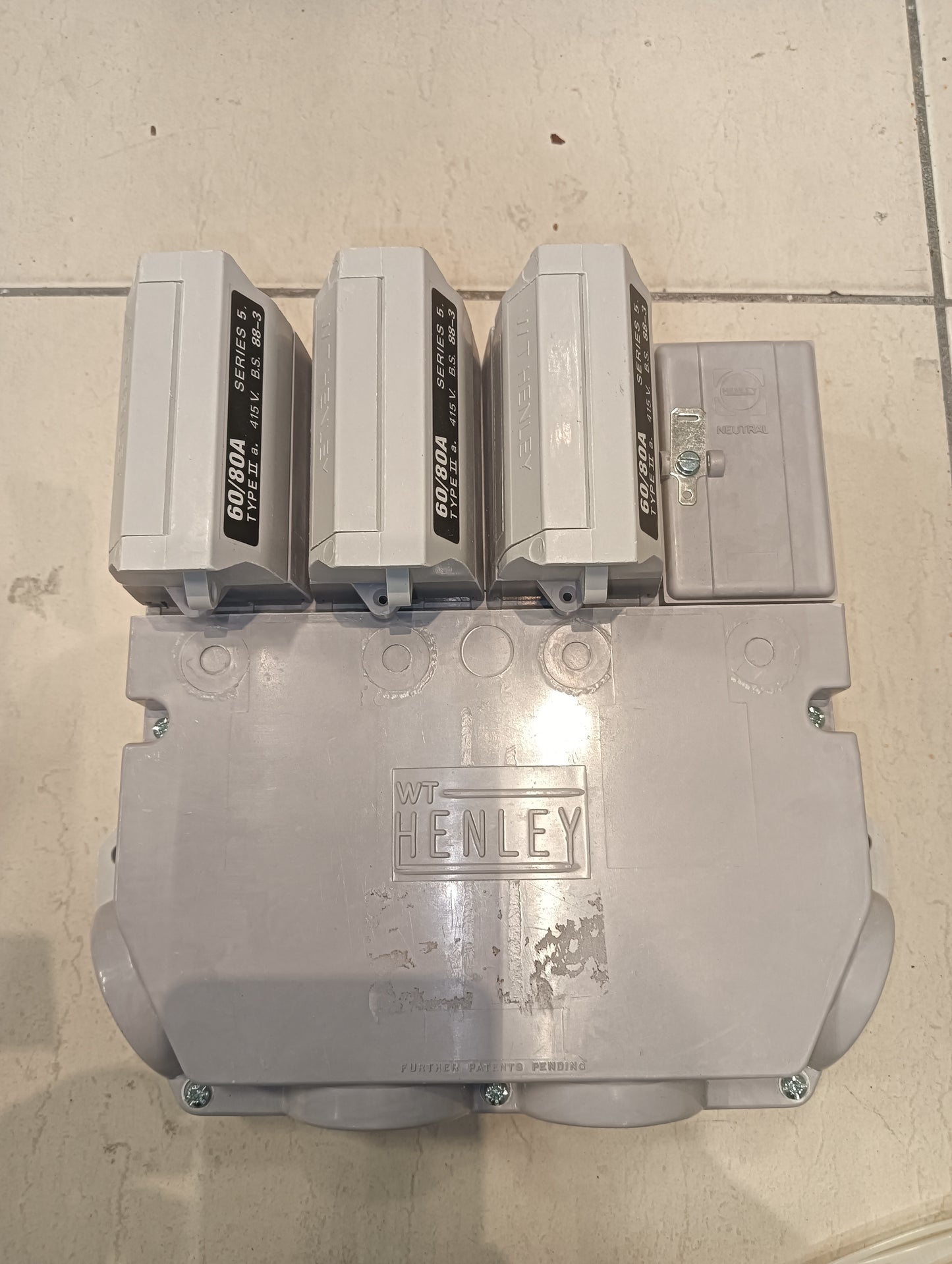 WT-Henley Fuse Cut-Out Ser 5 TP$ N 80 A